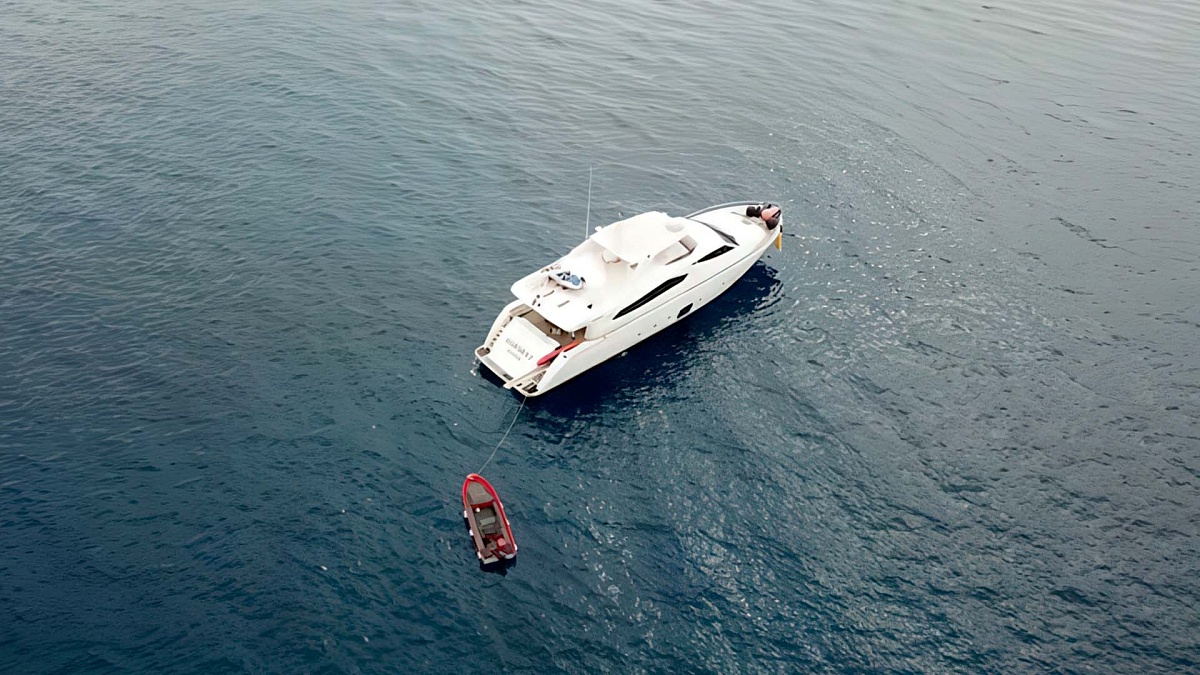 Аренда яхты Ferretti 881 Samara на Мальдивах